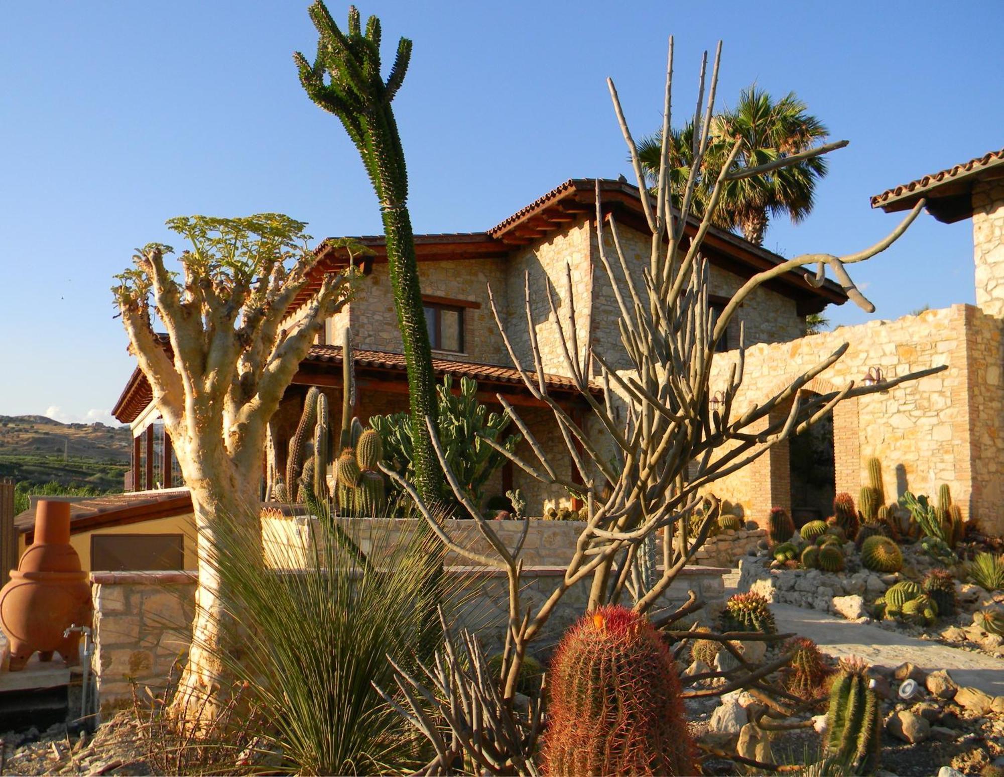 Relais Garden Cactus B&B Favara Kültér fotó